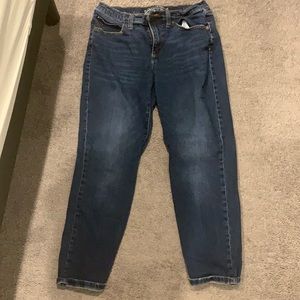 Universal Thread Girlfriend Crop